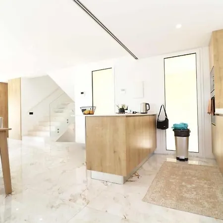 Eco House - Privat Pool & Luxurious