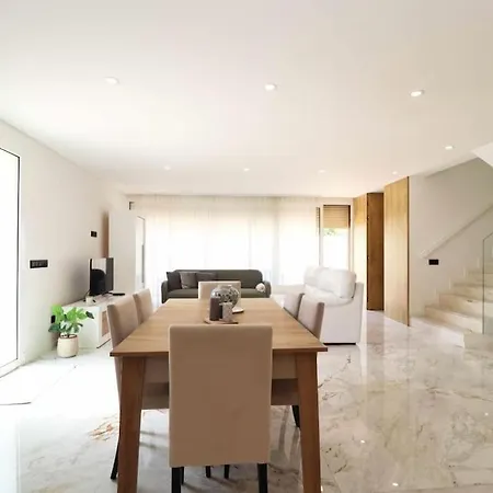 Eco House - Privat Pool & Luxurious *